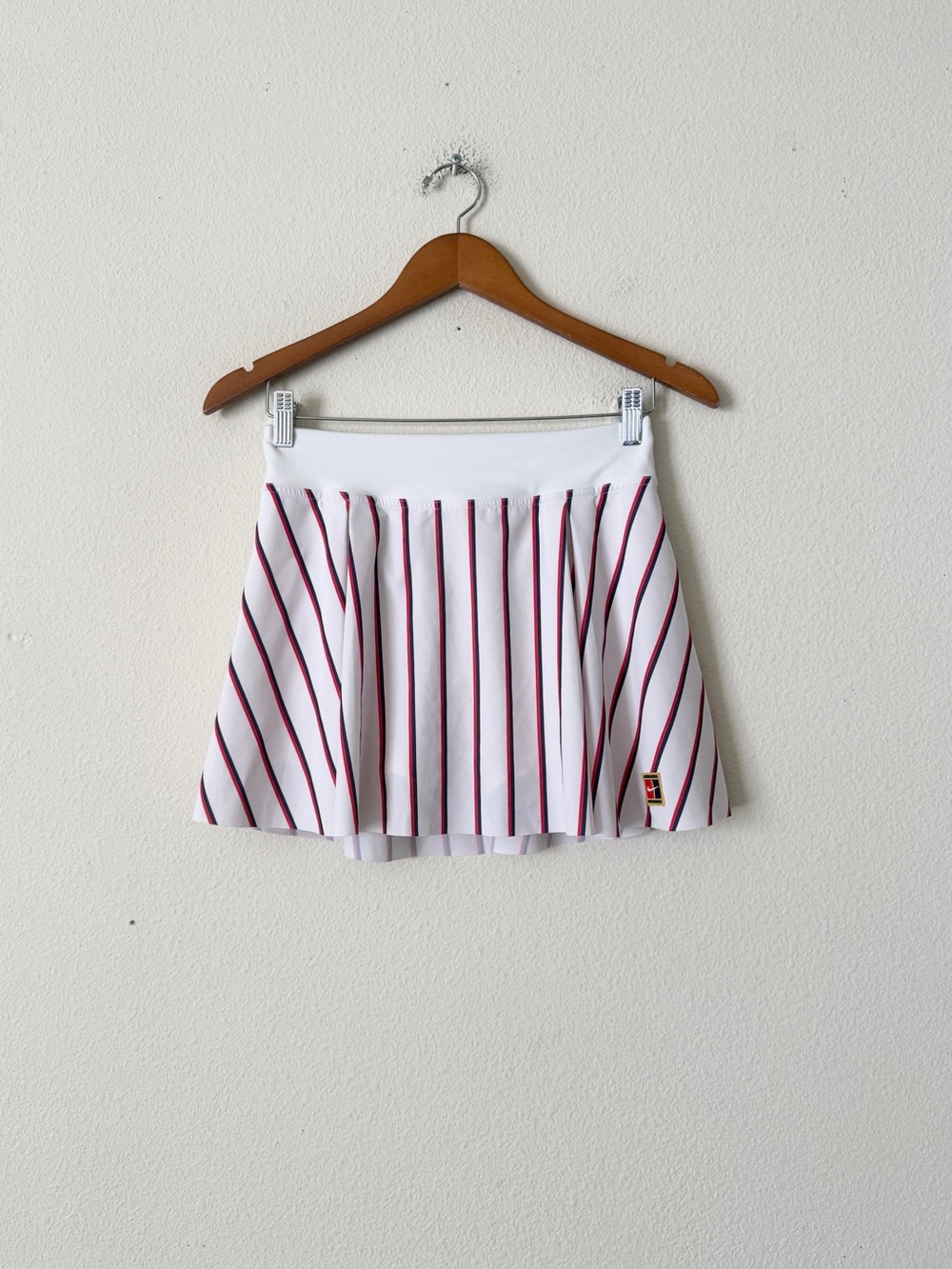Nike SMALL white striped high rise tennis mini skirt